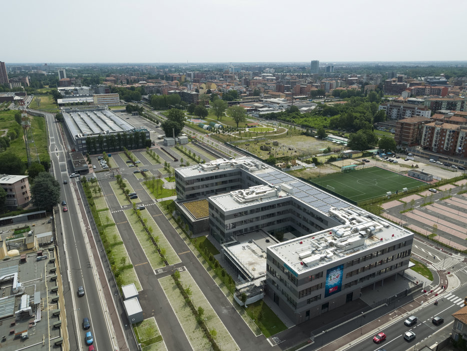 Casa Siemens a Milano è sostenibile: energia autoprodotta, al via la microrete intelligente